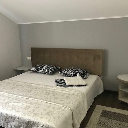Guest House Olzhycha 45 Б Kiev Exterior foto